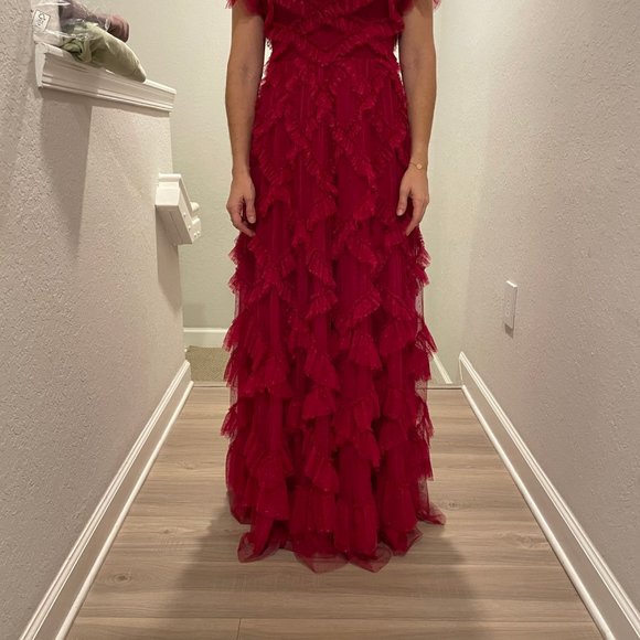 Elegant red dress - Picture 2 of 2